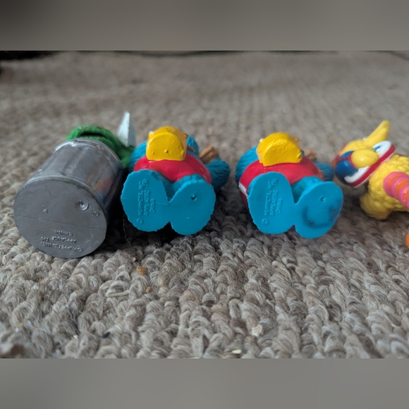 Vintage Sesame Street Lot Of 7 Character Figures - Picture 8 of 12